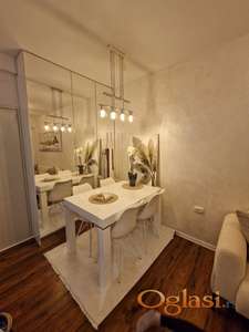 RENOVIRAN DVOSOBAN STAN NA KEJU